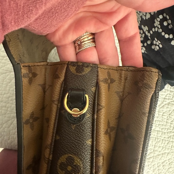 Louis Vuitton Two-Tone Monogram Crossbody Bag - Picture 9 of 9